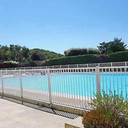 With Balcony Near The And Downtown Six-Fours-les-Plages
